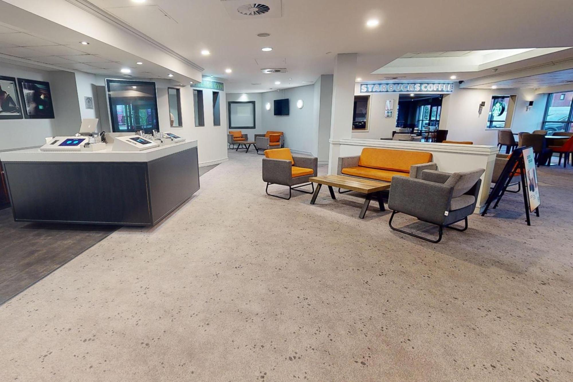 Hotel Village Swansea